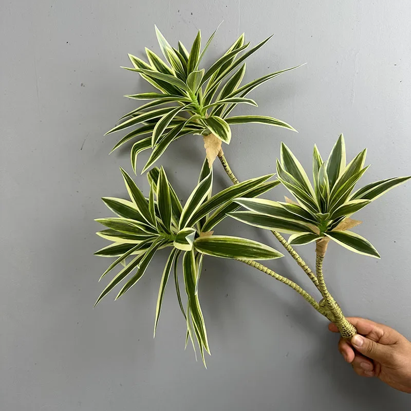Искусственные зеленые растения – обзор и цена Snake Plant